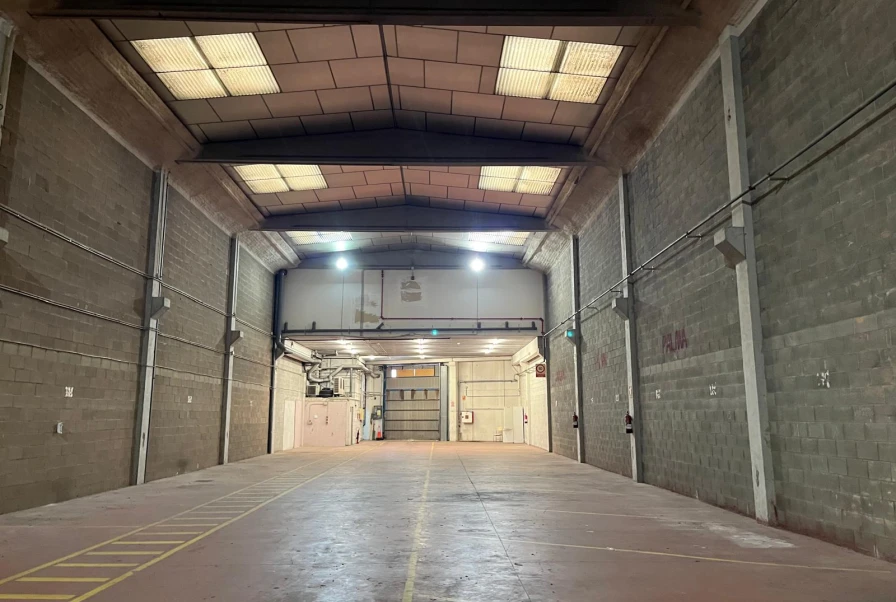 Industrial warehouse in Viladecans Industrial warehouse in Viladecans
