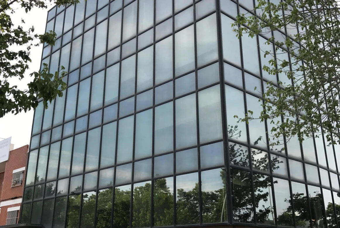 Edificio industrial en Cornellá