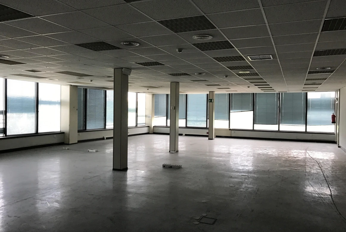 Edificio industrial en Cornellá