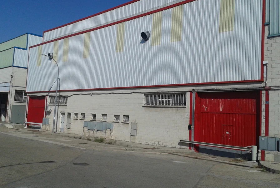 Nave Industrial en Pinto