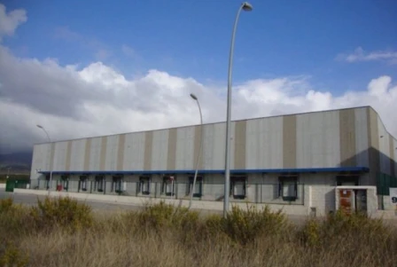 Nave logística en Pla de Santa María