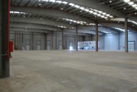 Nave logística en Pla de Santa María