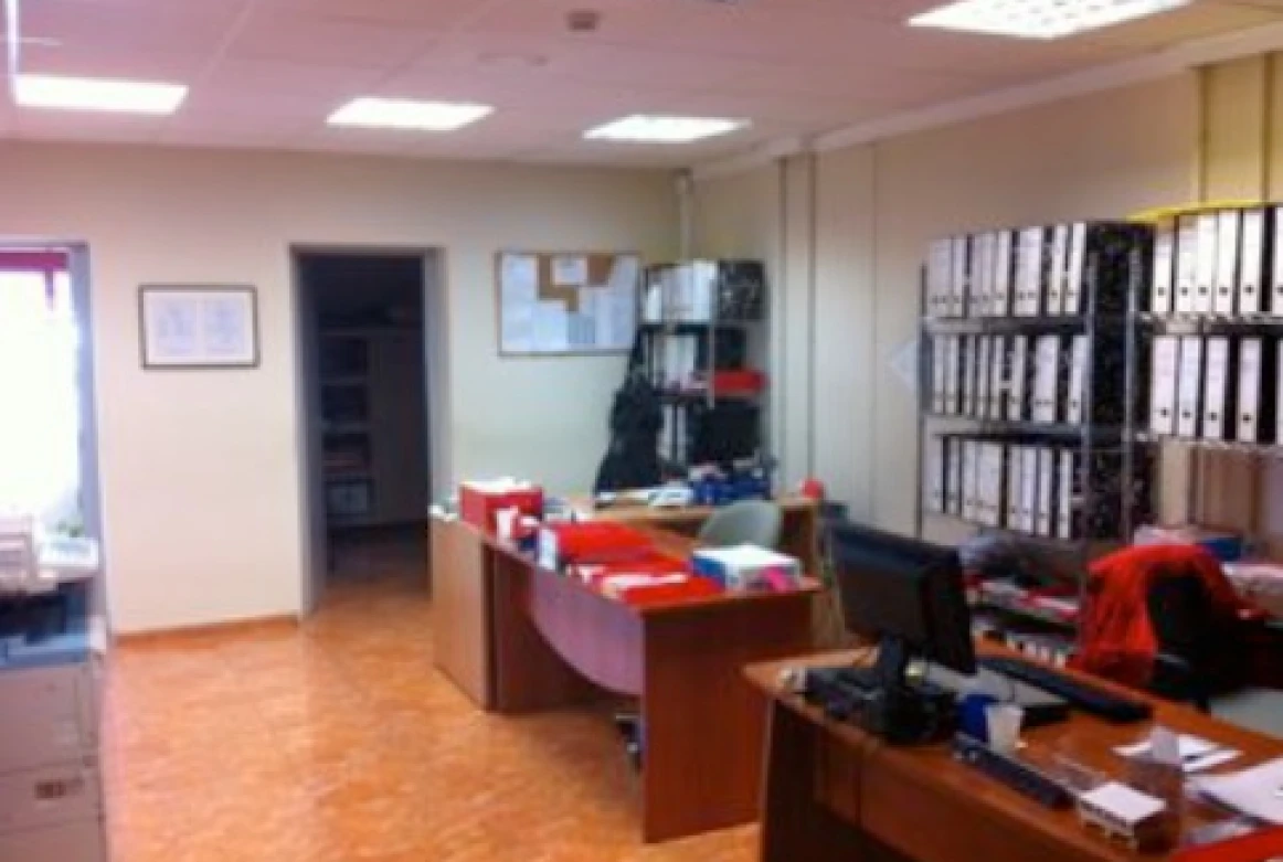 Nave logística en Pla de Santa María