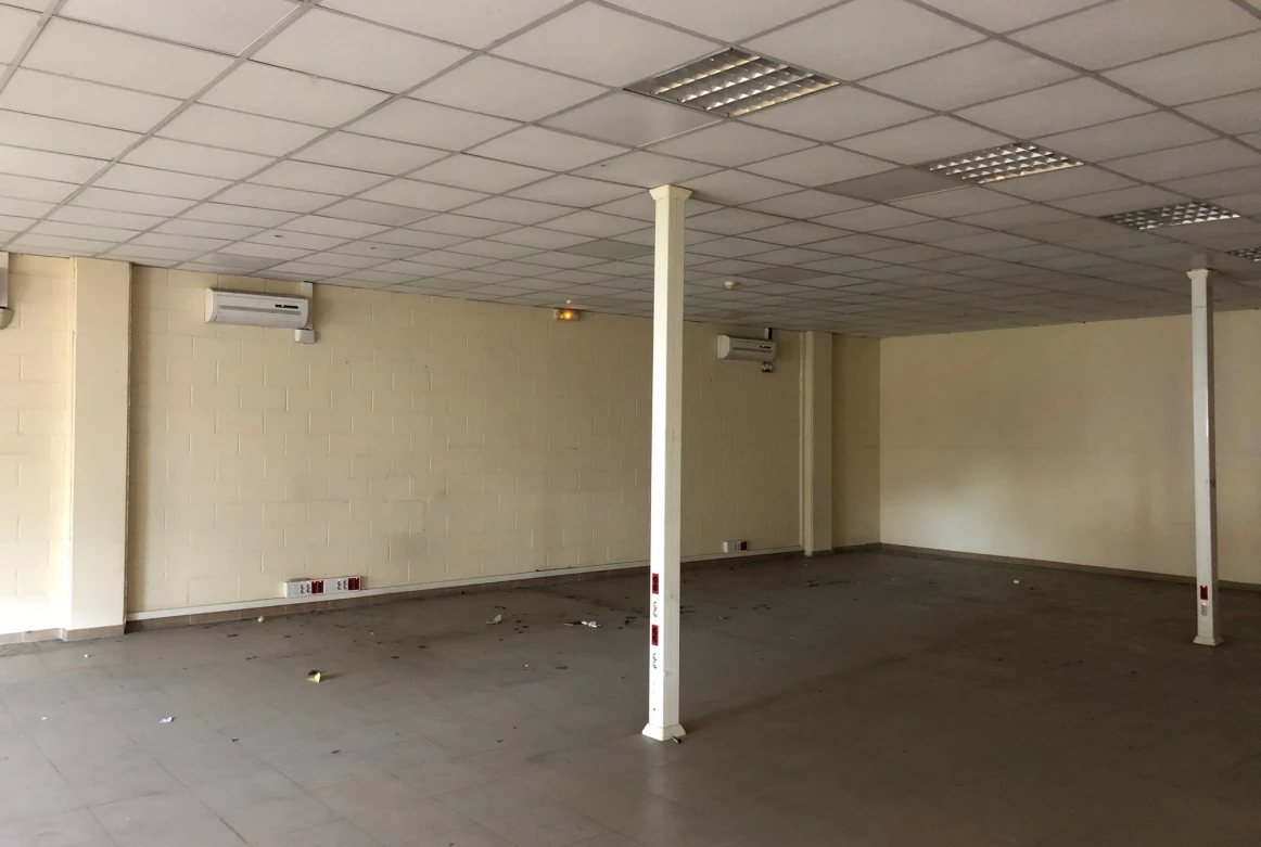 Nave Industrial en Cornellà