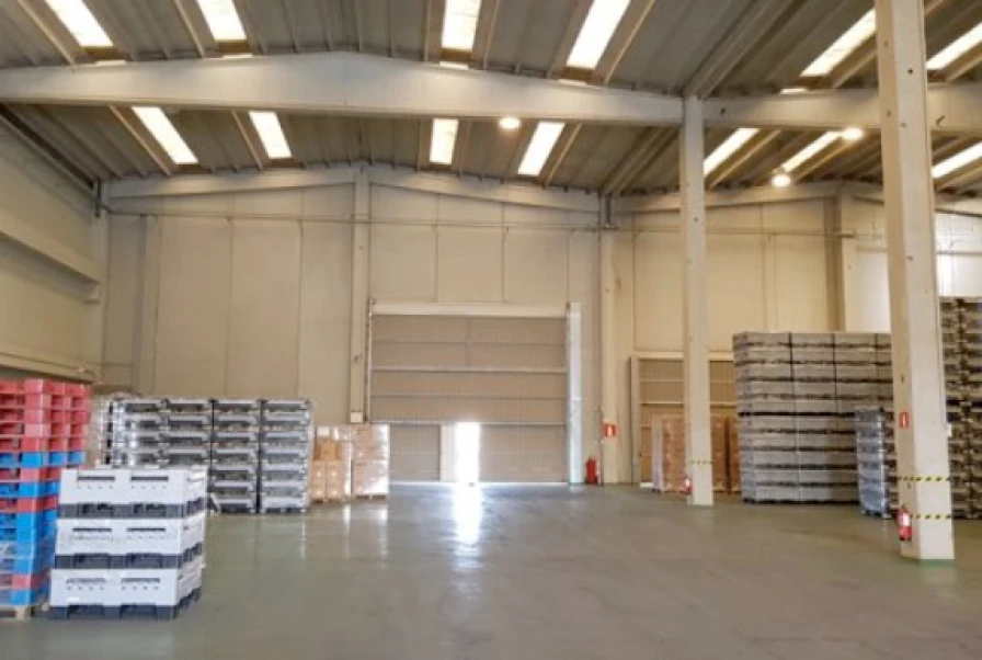 Nave industrial en Sant Esteve Sesrovires