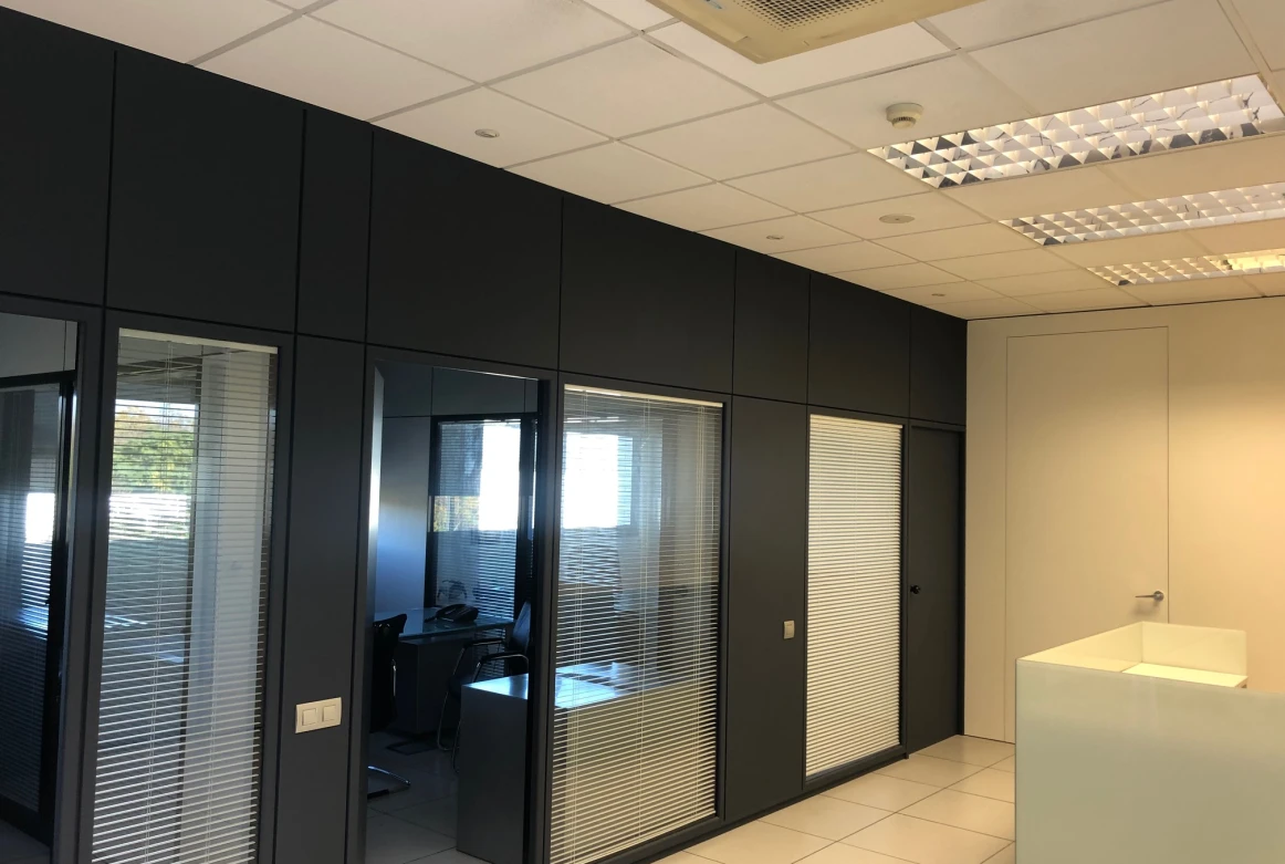 Edificio industrial en Cerdanyola del Vallés