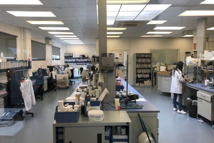 Edificio industrial en Cerdanyola del Vallés