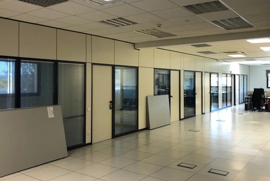 Edificio industrial en Cerdanyola del Vallés