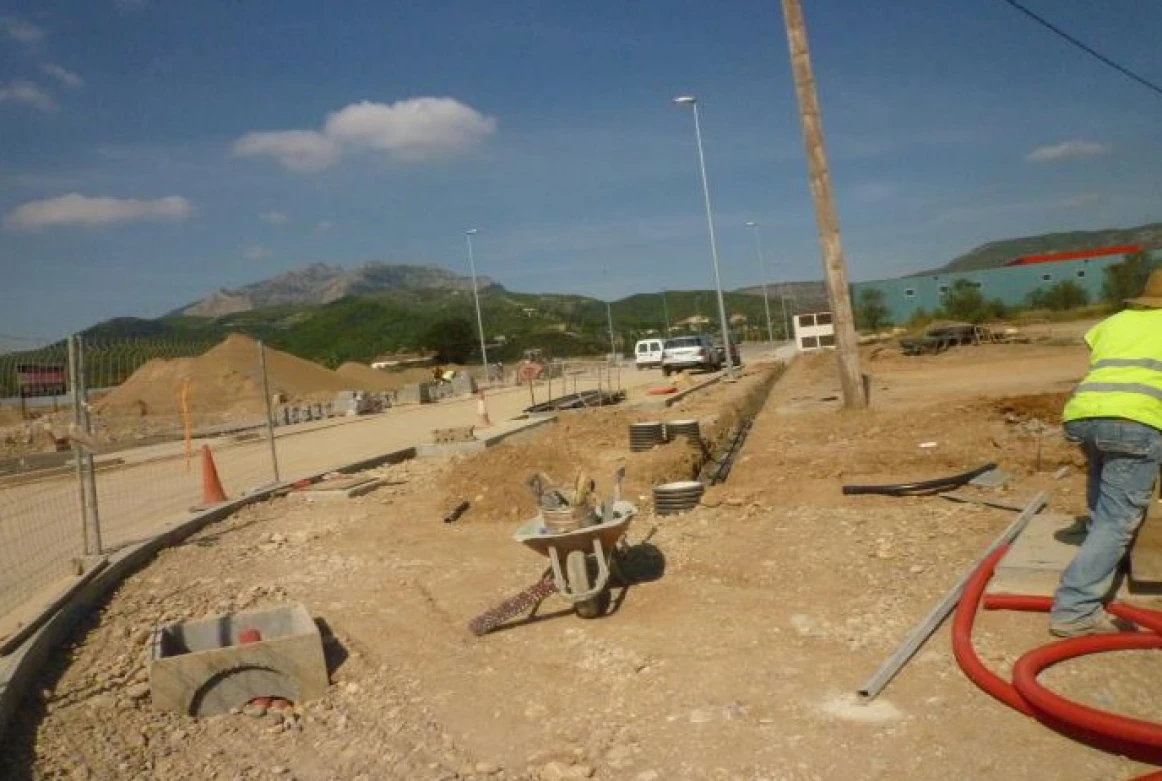 SOLAR INDUSTRIAL EN OLESA DE MONTSERRAT