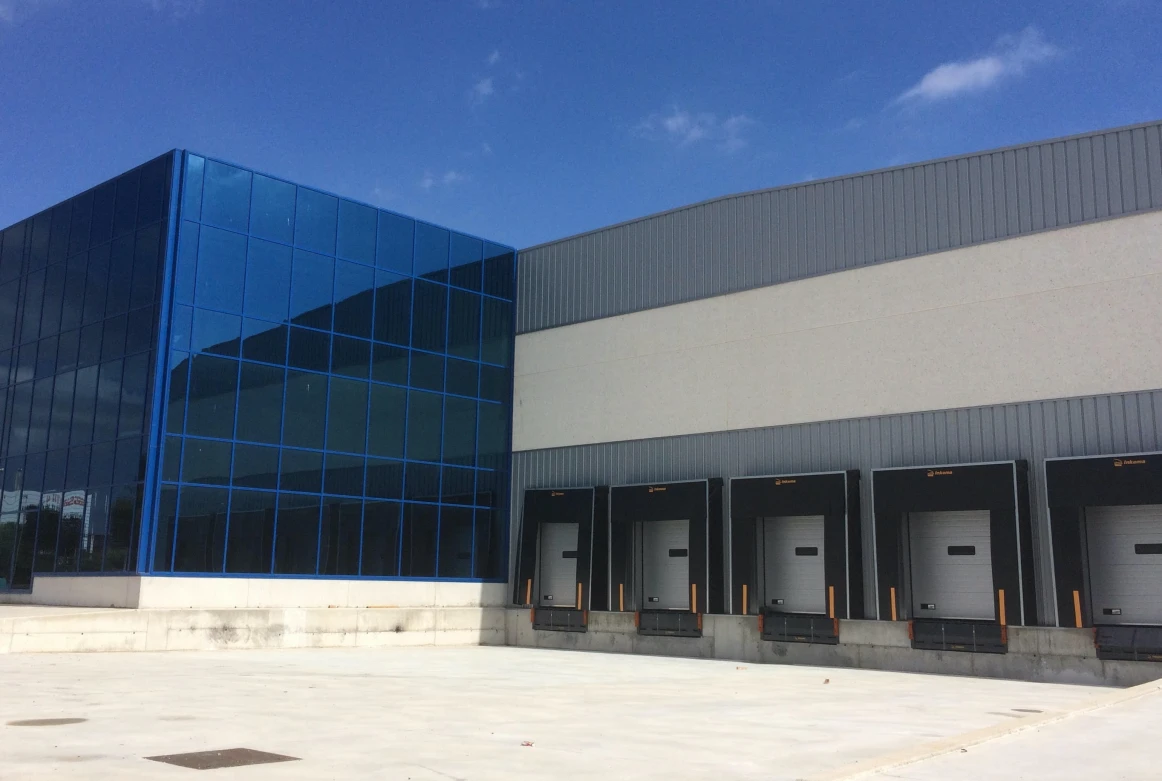 Nave logística en El Prat del Llobregat