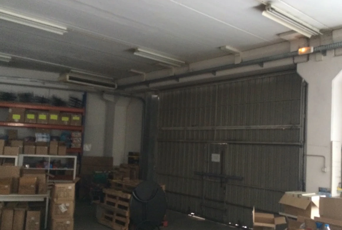 Nave industrial en Sant Feliu de Llobregat
