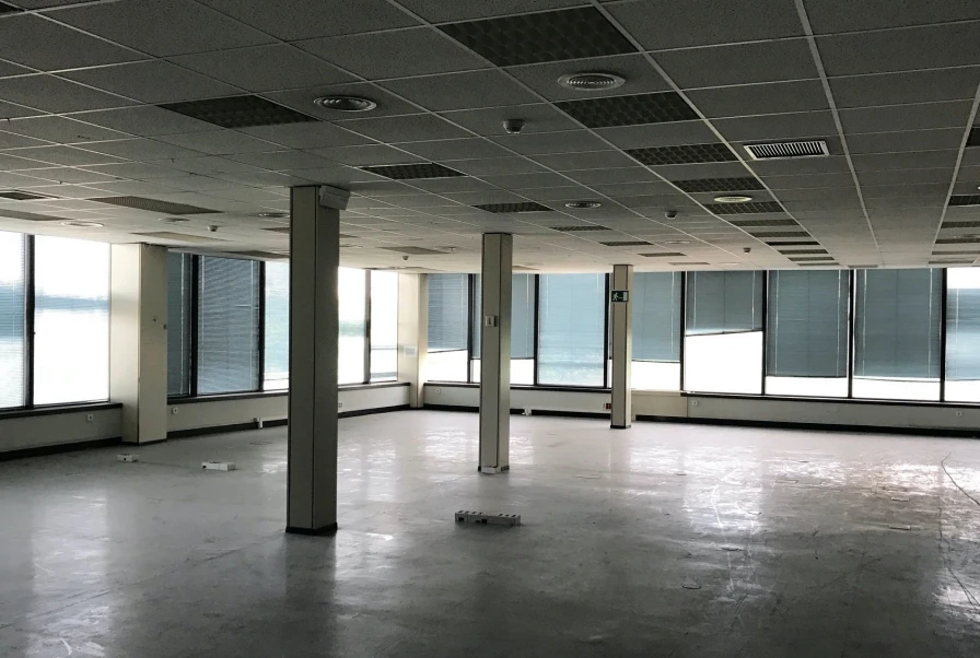 Edificio industrial en Cornellá