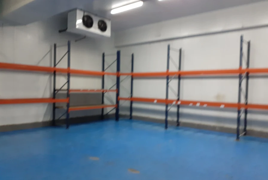 NAVE INDUSTRIAL EN BADALONA