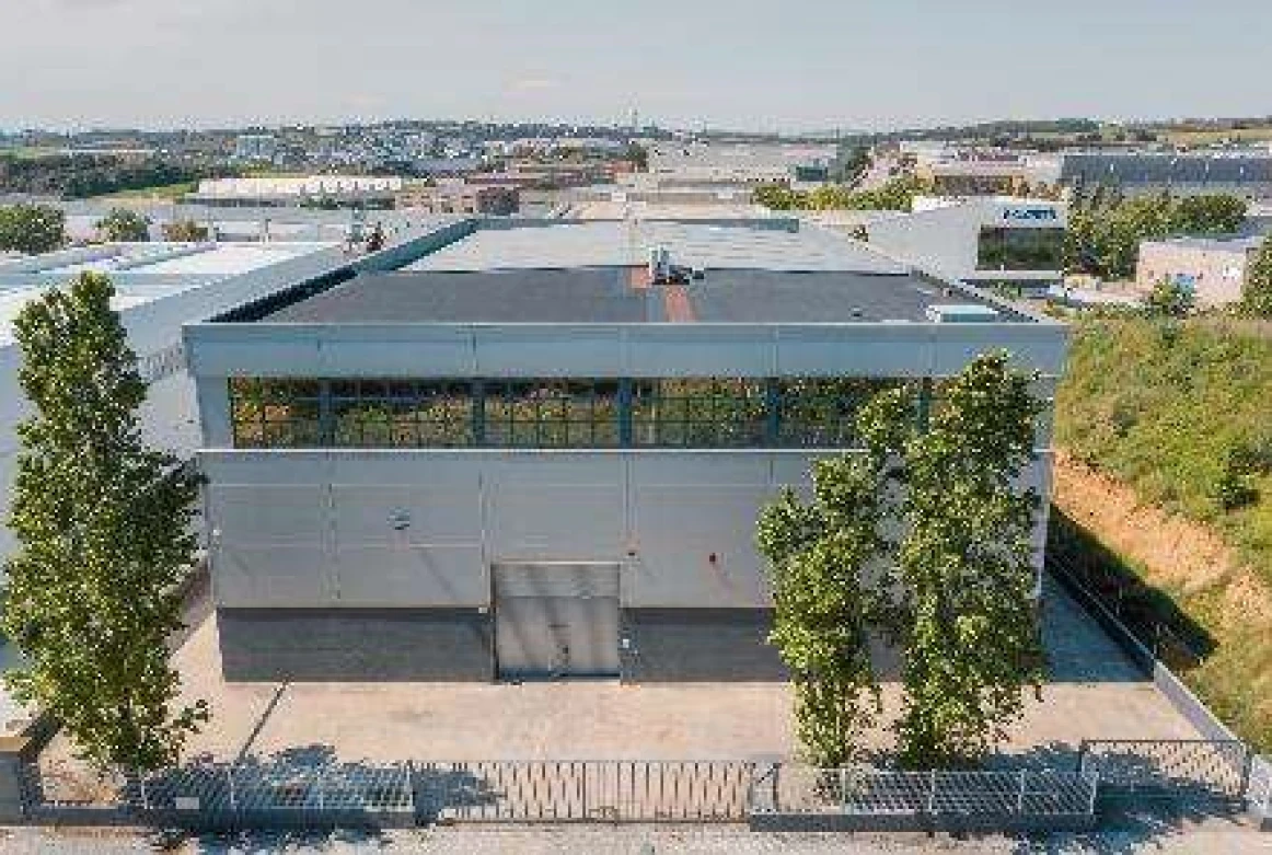 Nave en Santa Perpetua de Moguda