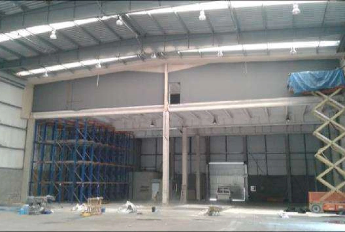 Nave en Santa Perpetua de Moguda