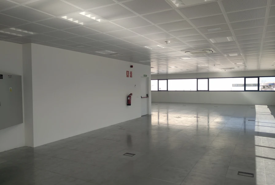 Plataforma logística para alquilar en módulos, San Fernando de Henares