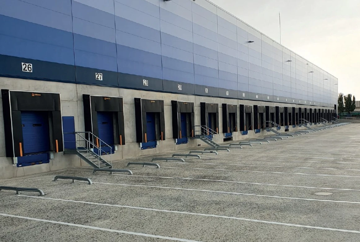 Nave logística de primeras calidades en Marchamalo