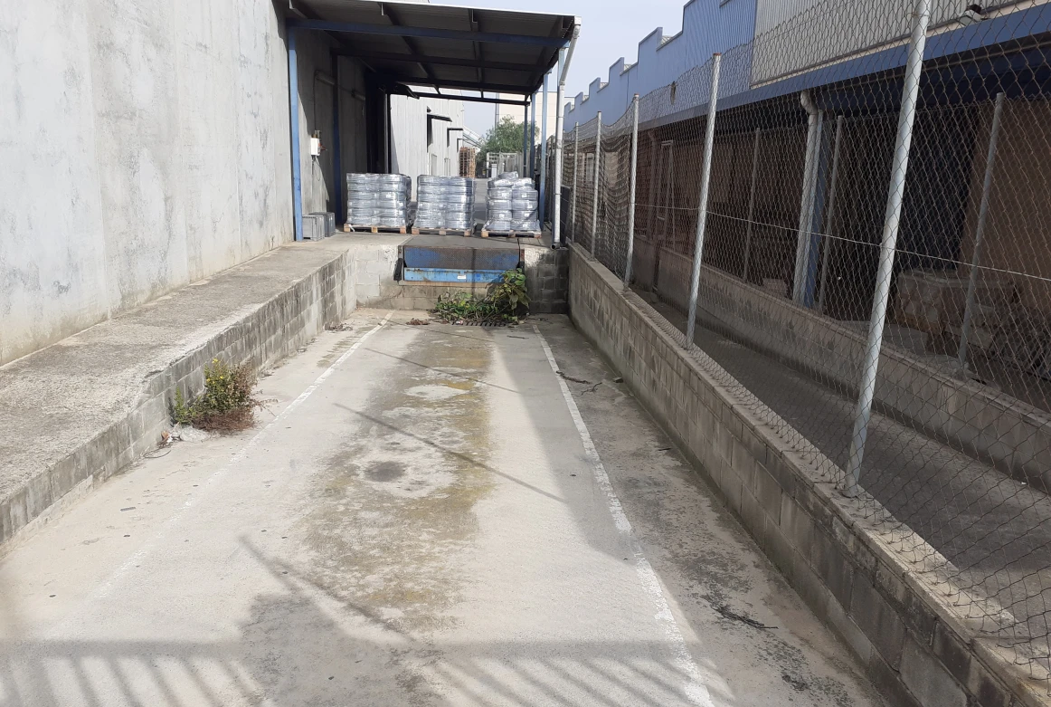 Conjunto de naves industriales en Montcada i Reixac