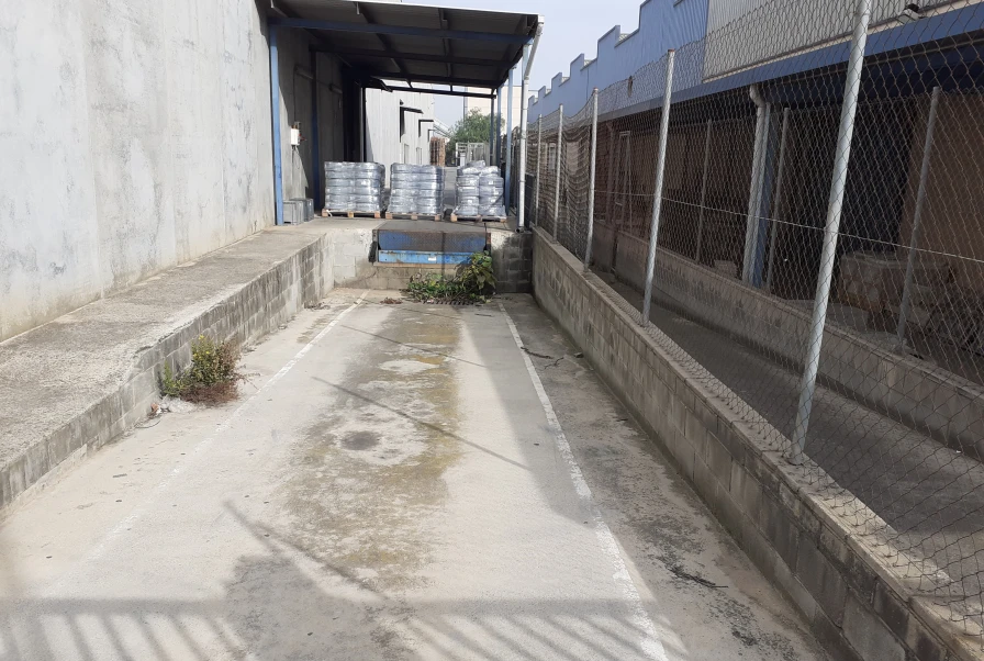 Nave industrial en Montcada y Reixach