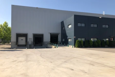 Nave industrial en Sant Feliu de Buixalleu / Proyecto llaves en mano