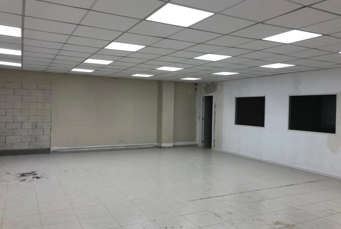 NAVE ALQUILER CORNELLA DE LLOBREGAT