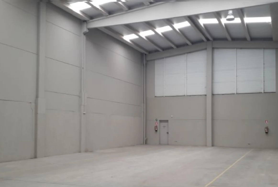 NAVE ALQUILER CERVELLO