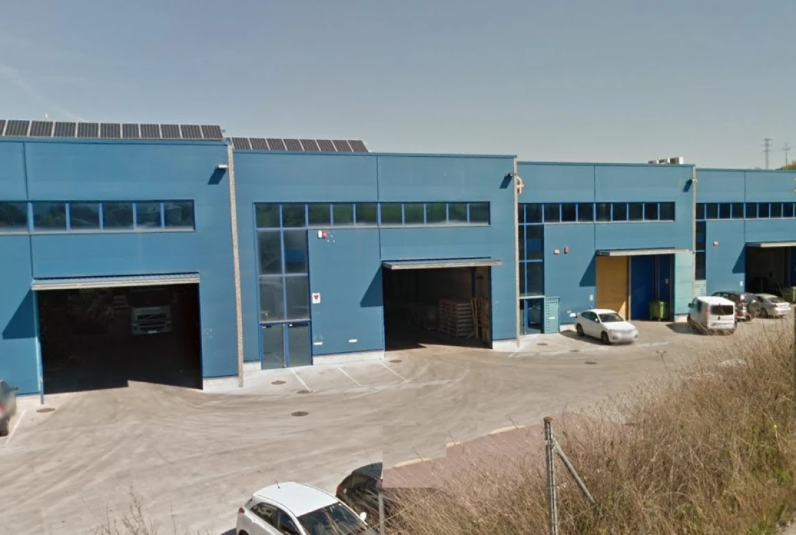 NAVE INDUSTRIAL PARETS DEL VALLES