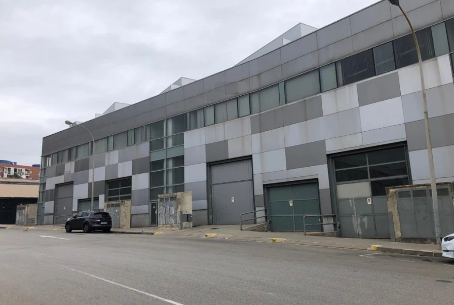 EDIFICIO SANT JUST DESVERN