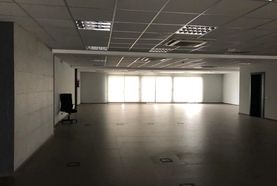 EDIFICIO SANT JUST DESVERN