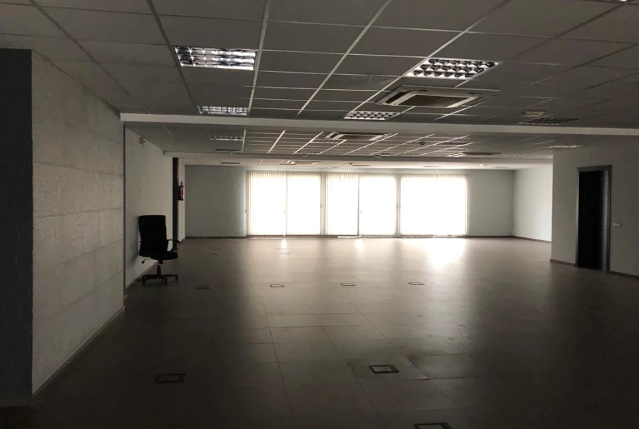 EDIFICIO SANT JUST DESVERN