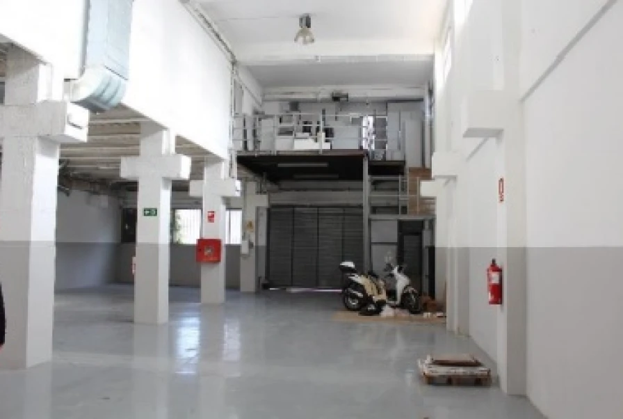 EDIFICIO INDUSTRIAL L´HOSPITALET