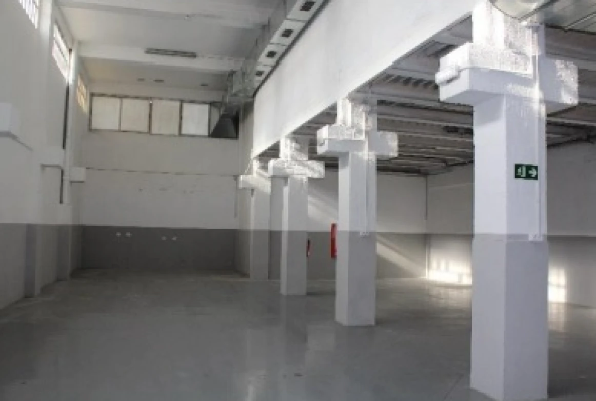 EDIFICIO INDUSTRIAL L´HOSPITALET