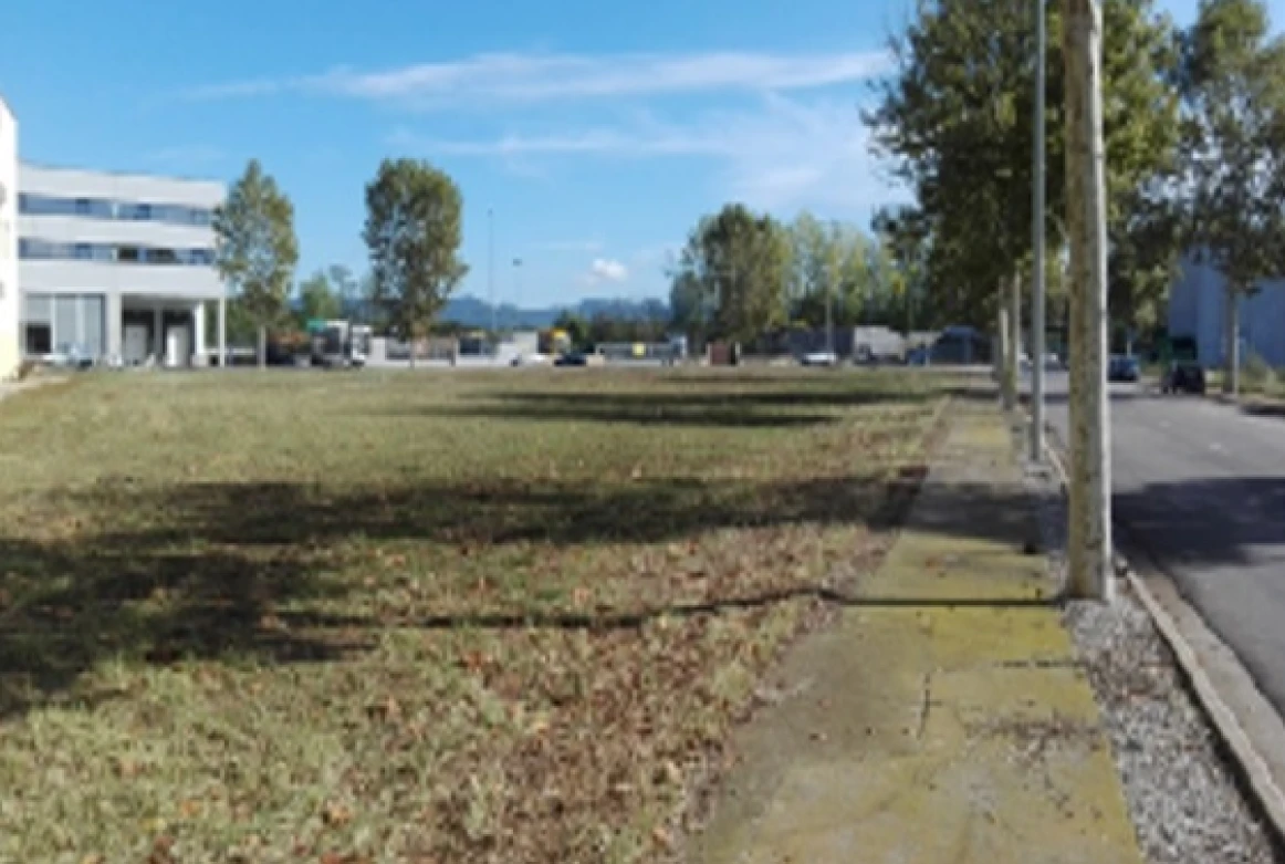 SOLAR INDUSTRIAL GIRONA