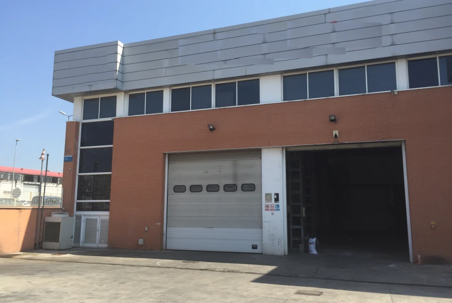 NAVE INDUSTRIAL CORNELLA