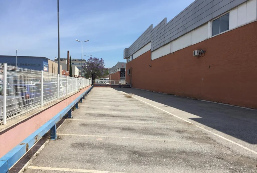 NAVE INDUSTRIAL CORNELLA