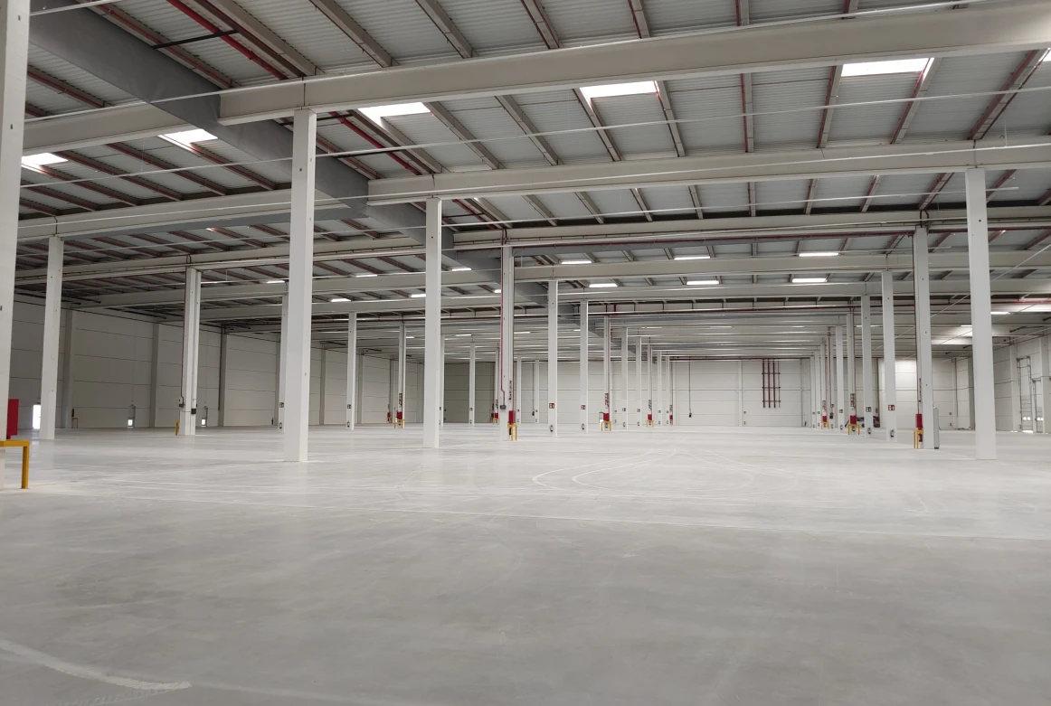 NAVE LOGÍSTICA EN ALOVERA