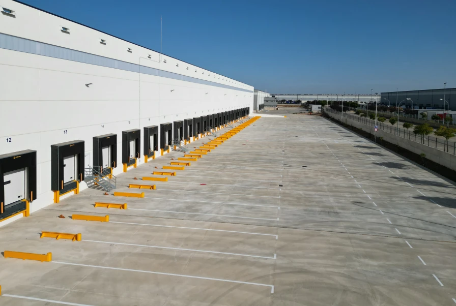 Nave logística en Torija