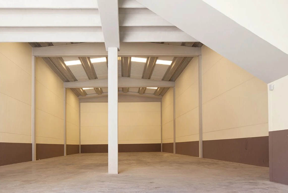 NAVE INDUSTRIAL ABRERA