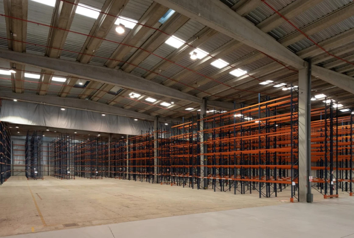 Nave Logística en Alquiler Coslada de 4.580 m²