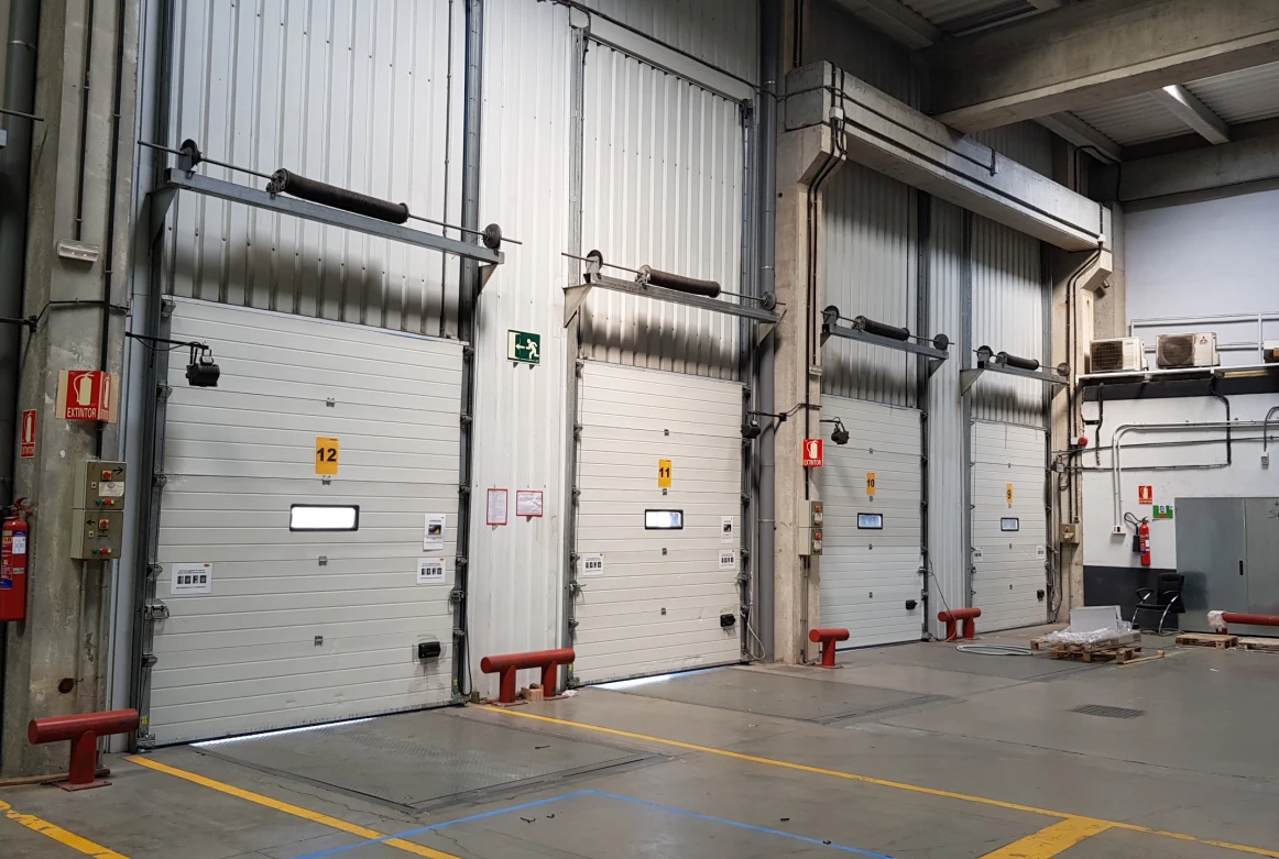 Nave logística en alquiler Coslada 7.668 m²