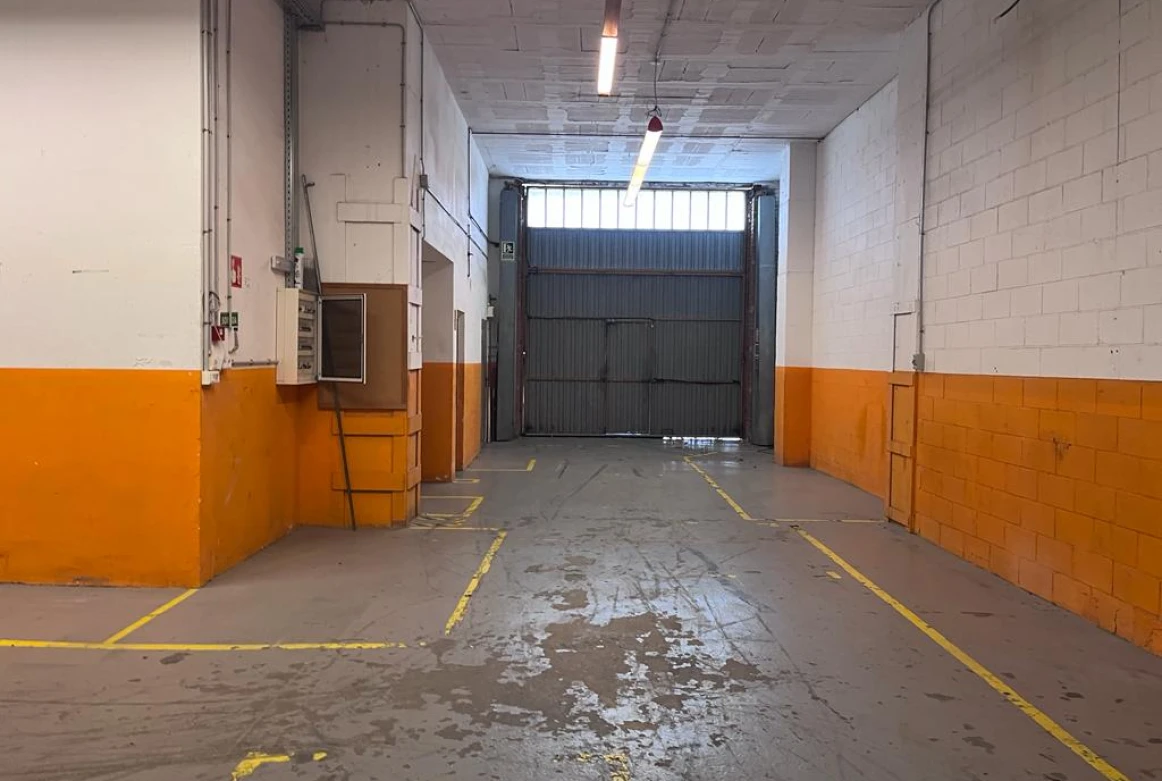 NAVE INDUSTRIAL SANT JUST DESVERN