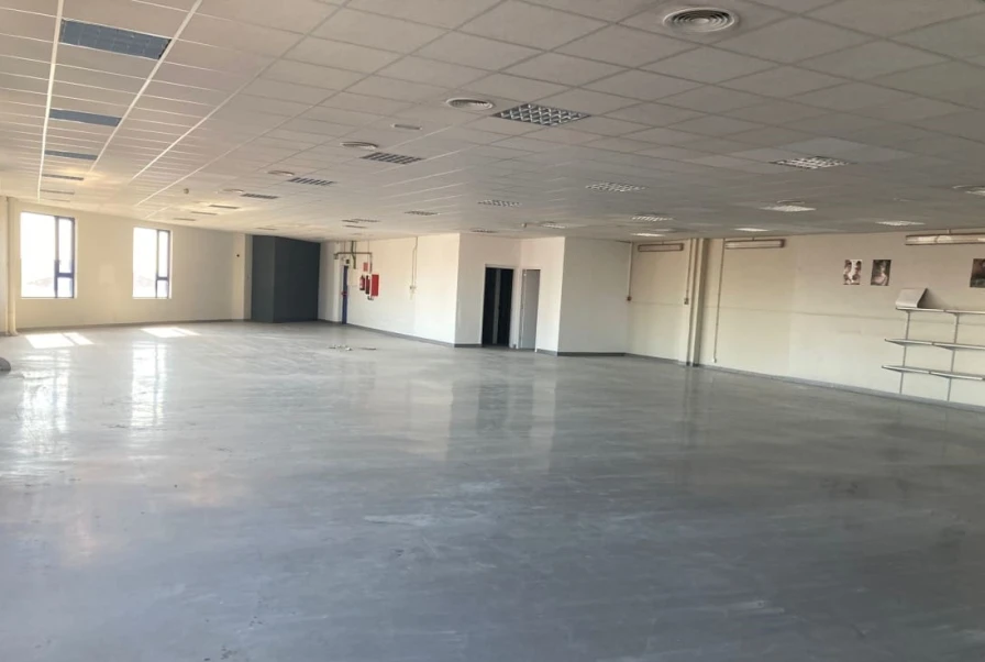 NAVE INDUSTRIAL SANT BOI DE LLOBREGAT