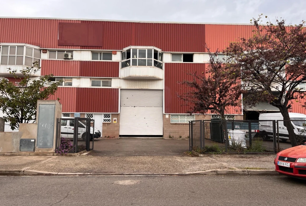 NAVE INDUSTRIAL SANT FELIU DE LLOBREGAT
