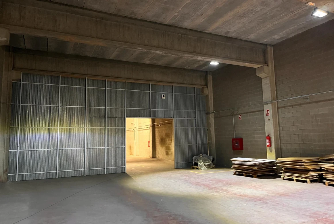 NAVE INDUSTRIAL SANT FELIU DE LLOBREGAT