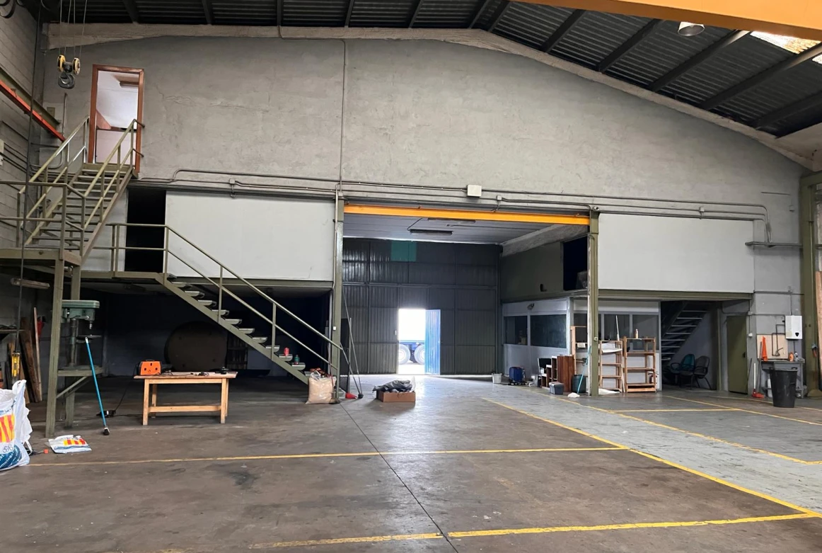 Nave industrial en Sant Andreu de la Barca