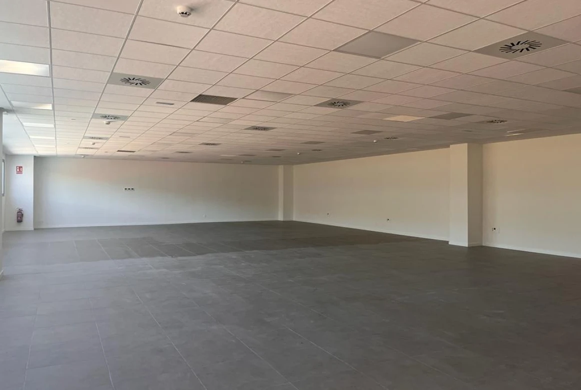 NAVE LOGISTICA EL PRAT DEL LLOBREGAT