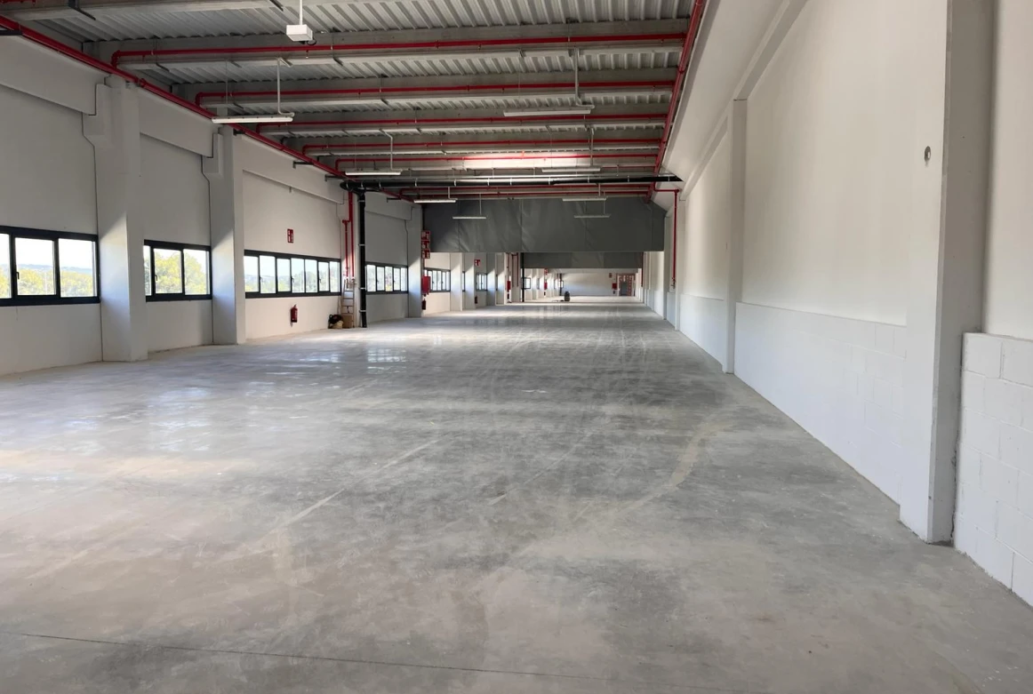 Nave logística en Gelida