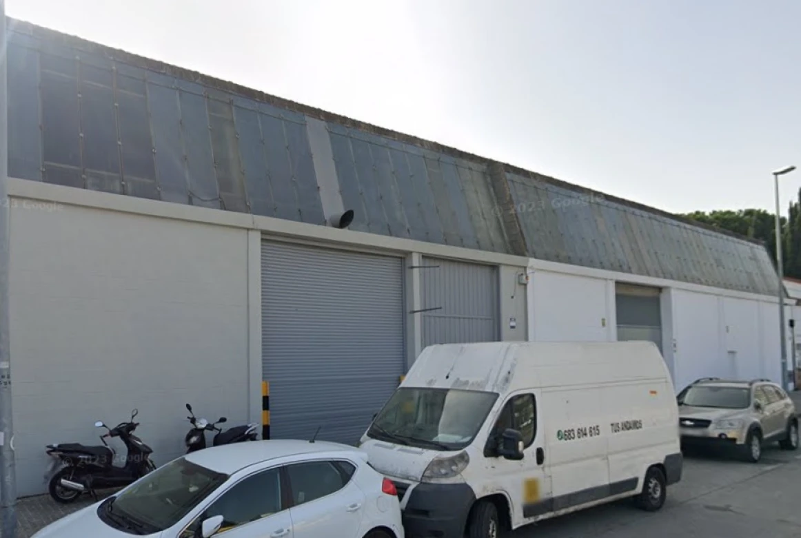 NAVE LOGISTICA BARBERA DEL VALLES