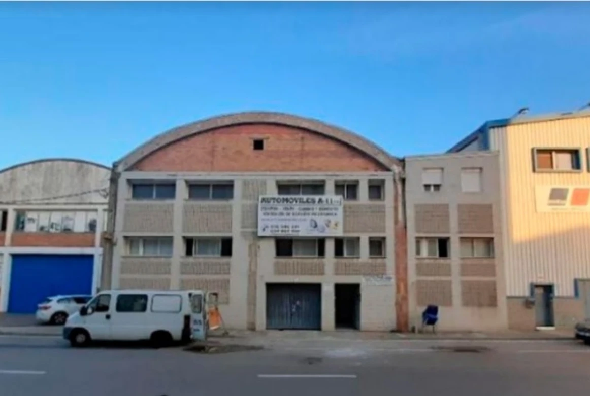 NAVE EN VENTA SANT BOI DE LLOBREGAT