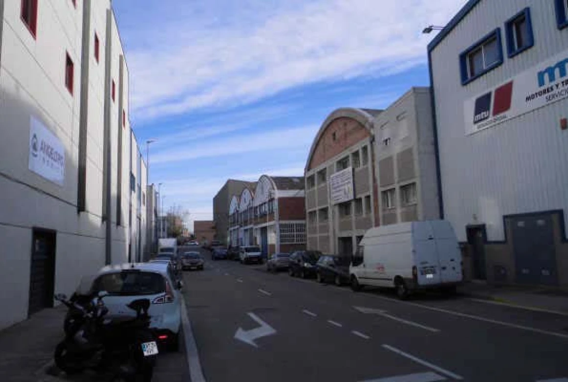 NAVE EN VENTA SANT BOI DE LLOBREGAT